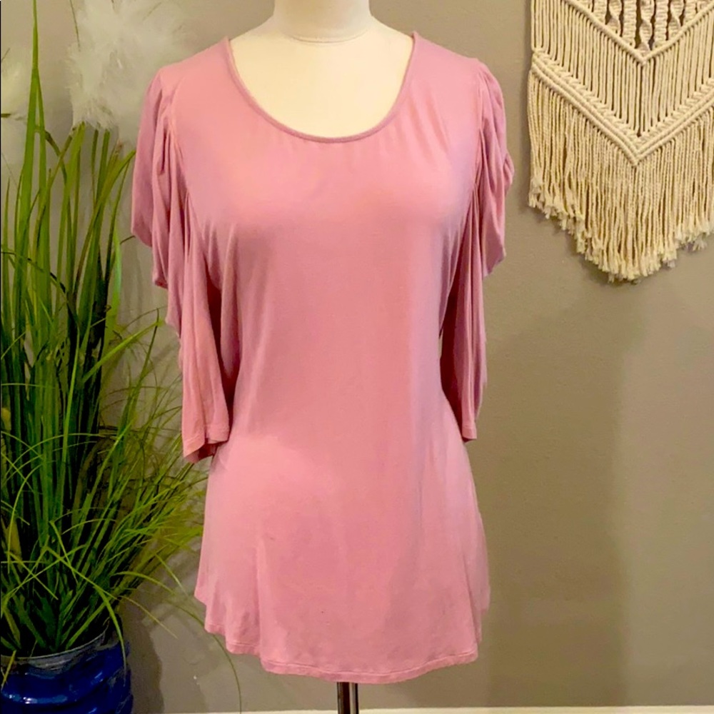 Pretty pink boutique top (never worn)